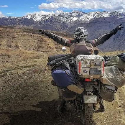 Viagem Royal Enfield pelas montanhas